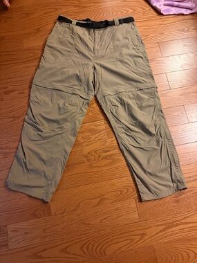 L.L. Bean Khaki/Tan Nylon Outdoor Pants ZIP OFFS with belt